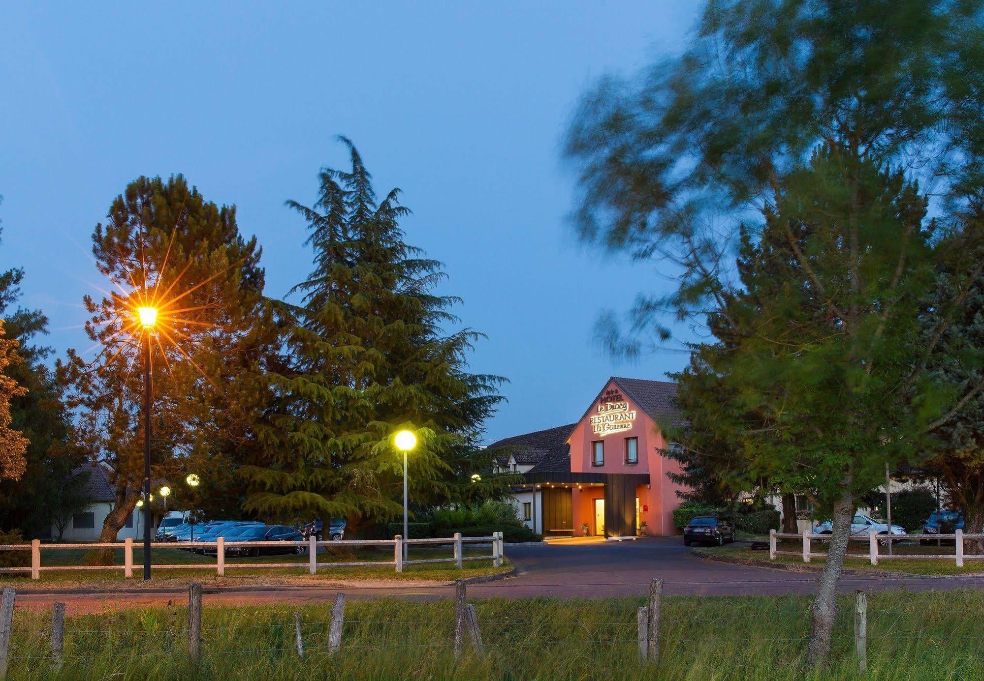Le Dracy Hotel Et Spa Esterno foto