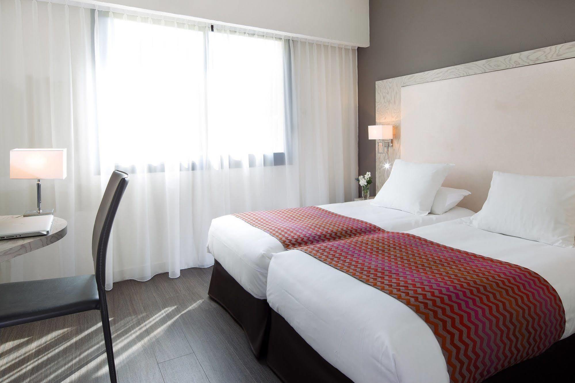 Le Dracy Hotel Et Spa Esterno foto